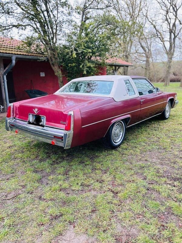 Gebraucht Cadillac Deville 182 PS (133 kW) 1977 Rot Limousine