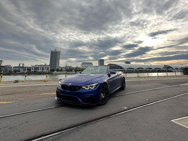Blau Gebraucht 2019 BMW M4 Cabriolet Competition Edition Cabrio | 55.000 € (Etwas zu teuer) - Bild 1/4