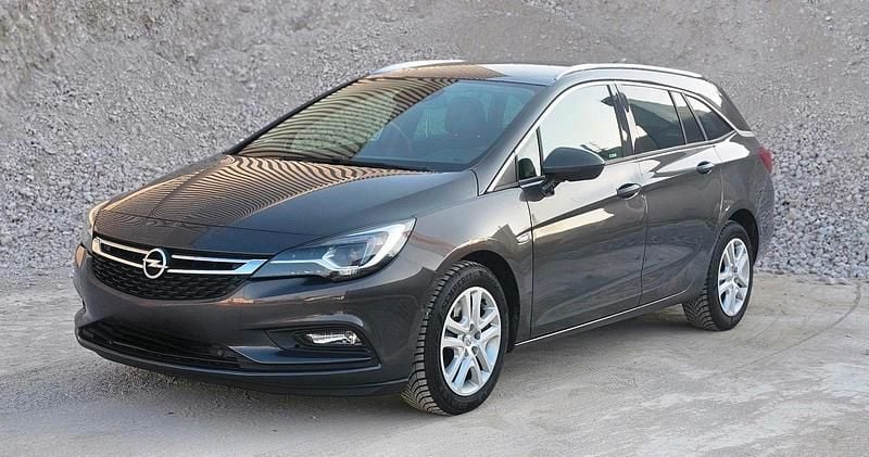 Gebraucht Opel Astra 160 PS (117 kW) 2016 Grau Kombi