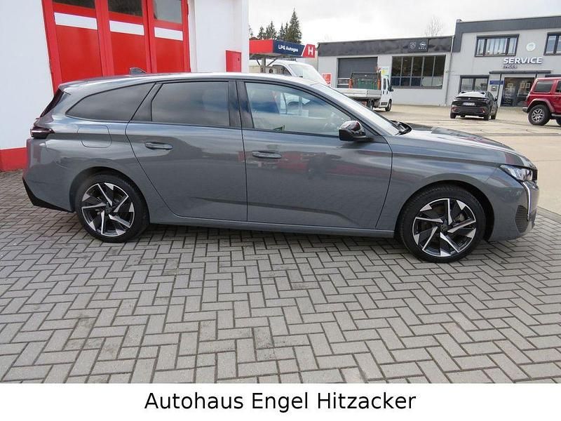 Gebraucht Peugeot 308 SW Allure 131 PS (96 kW) 2024 Grau Kombi