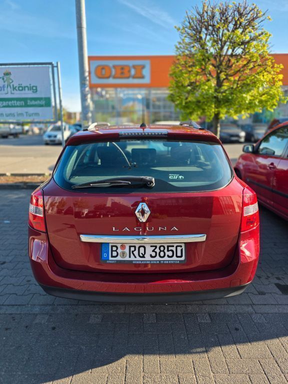 Rot Gebraucht 2010 Renault Laguna GrandTour Dynamique Kombi | 3.300 € (Guter Preis) - Bild 1/4