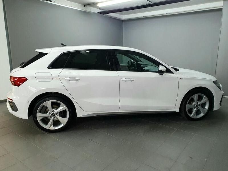 Gebraucht Audi A3 S-Line 150 PS (110 kW) 2023 Weiss Limousine