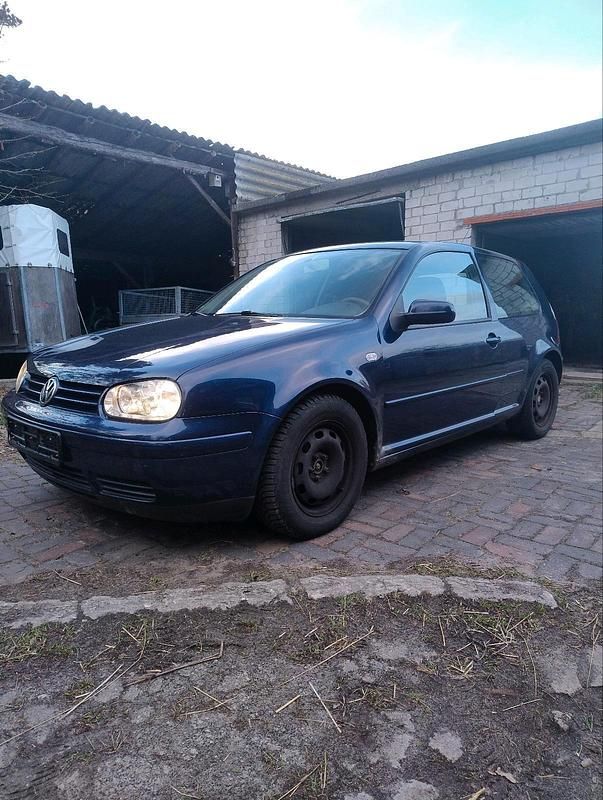 Gebraucht VW Golf IV 2002 Blau Kleinwagen