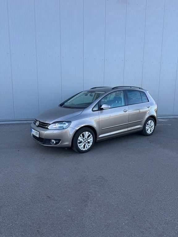 Gebraucht VW Golf Plus Cross Life 86 PS (63 kW) 2013 Braun Van / Kleinbus