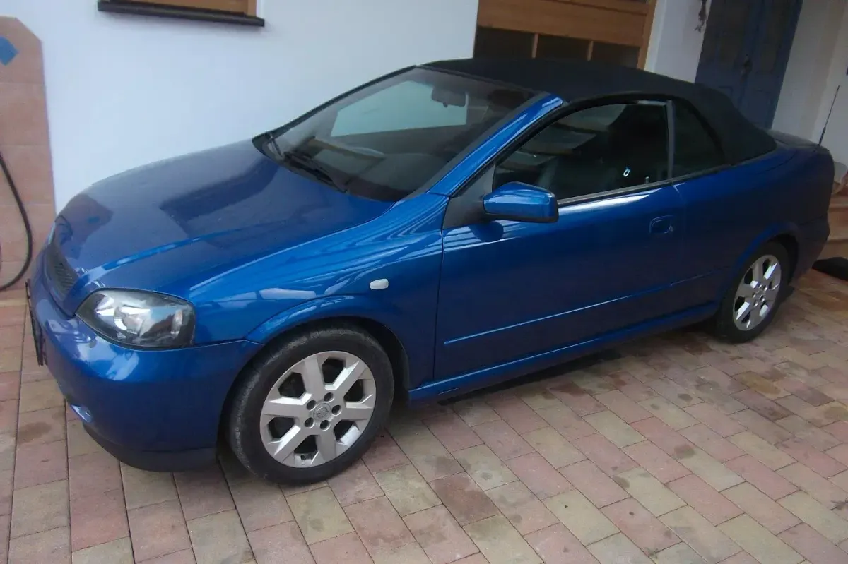 Gebraucht Opel Astra 147 PS (108 kW) 2003 Blau Cabrio