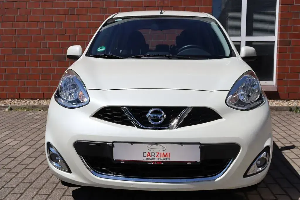 Gebraucht Nissan Micra Acenta 80 PS (58 kW) 2016 Weiß Kleinwagen