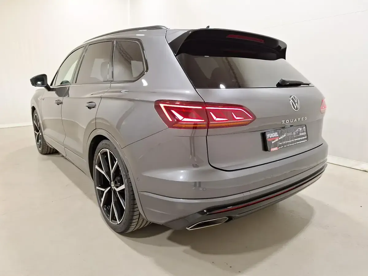 Gebraucht VW Touareg R-line 340 PS (250 kW) 2021 Siliziumgrau metallic SUV