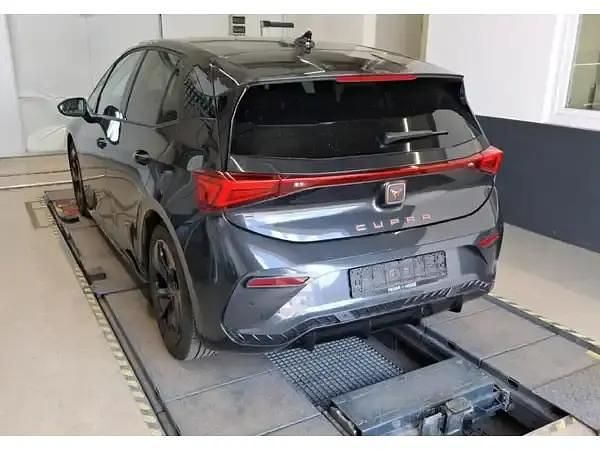 Second-hand Cupra Born 169 kW (231 CP) 2024 Gri Hatchback