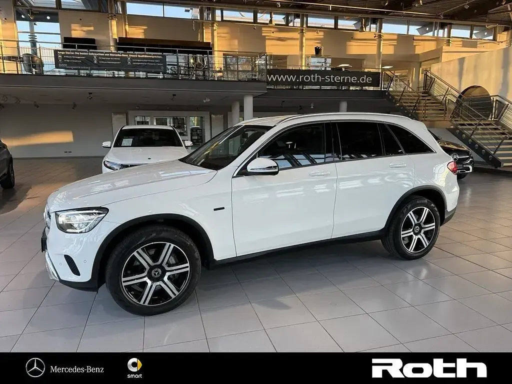 Gebraucht Mercedes GLC300e 320 PS (235 kW) 2020 Weiß SUV