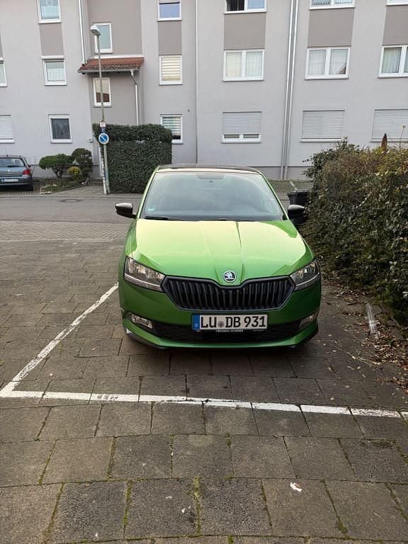 Grün Gebraucht 2019 Skoda Fabia Soleil Limousine | 9.800 € (Guter Preis) - Bild 1/4