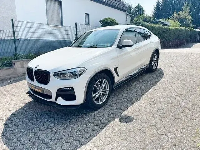 Gebraucht BMW X4 M Sport 190 PS (139 kW) 2021 Weiß SUV
