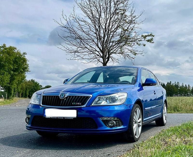 Blau Gebraucht 2010 Skoda Octavia RS Limousine | 7.200 € (Guter Preis) - Bild 1/4