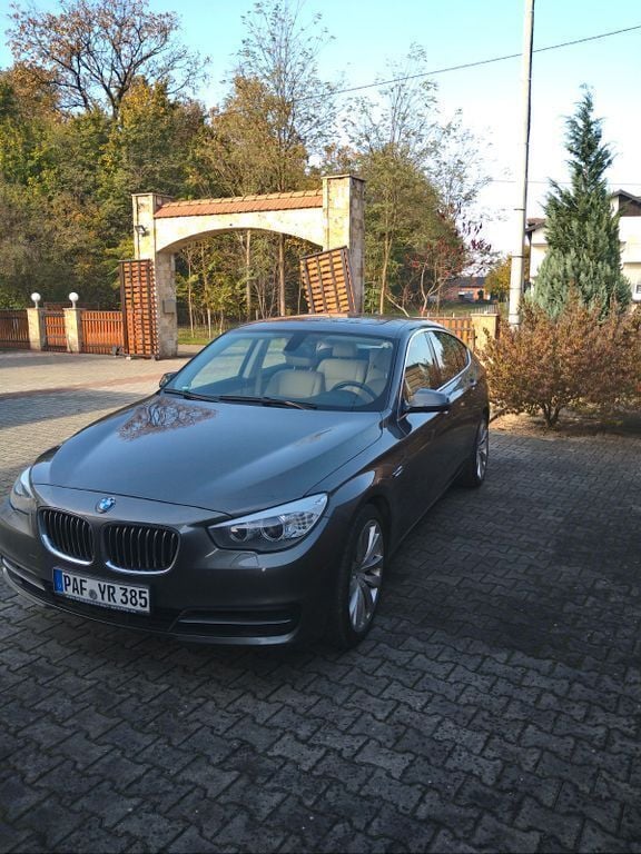 Blau Gebraucht 2013 BMW 535 Gran Turismo Limousine | 22.000 € (Fairer Preis) - Bild 1/4