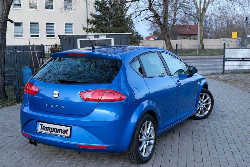 Gebraucht Seat Leon Style 125 PS (91 kW) 2010 Blau Kleinwagen