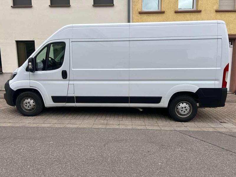 Weiß Gebraucht 2022 Peugeot Boxer S Van | 29.500 € - Bild 1/4