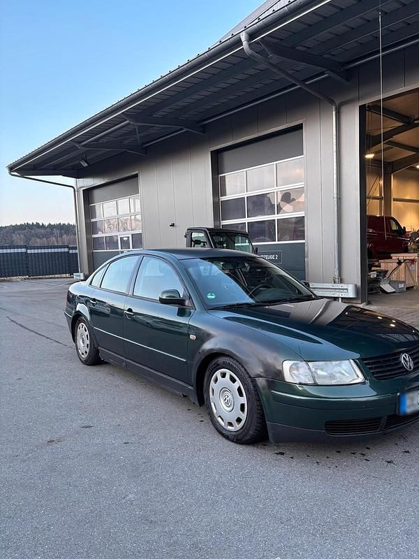 Gebraucht VW Passat 193 PS (141 kW) 1998 Limousine