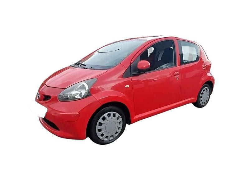 Rot Gebraucht 2006 Toyota Aygo Cool Kleinwagen | 1.550 € (Guter Preis) - Bild 1/4
