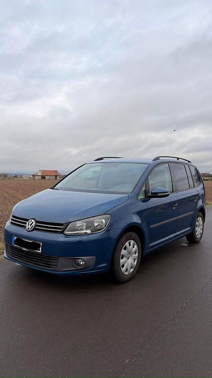Gebraucht VW Touran Trendline 105 PS (77 kW) 2012 Blau Van / Kleinbus