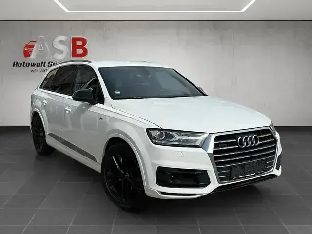 Używany Audi Q7 S-Line 272 KM (200 kW) 2016 Biały SUV