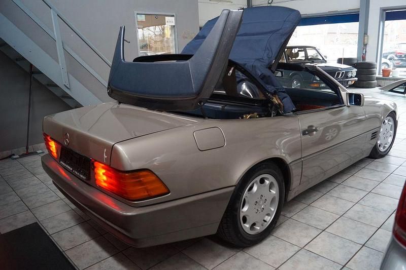 Gebraucht Mercedes SL300 231 PS (169 kW) 1990 Gold Cabrio