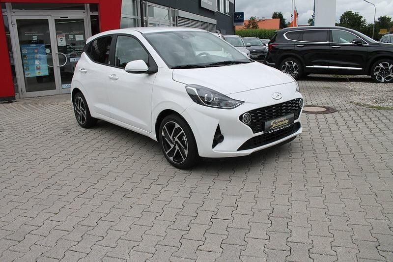 Polar white Gebraucht 2021 Hyundai i10 Edition 30+ Kleinwagen | 12.490 € (Fairer Preis) - Bild 1/4