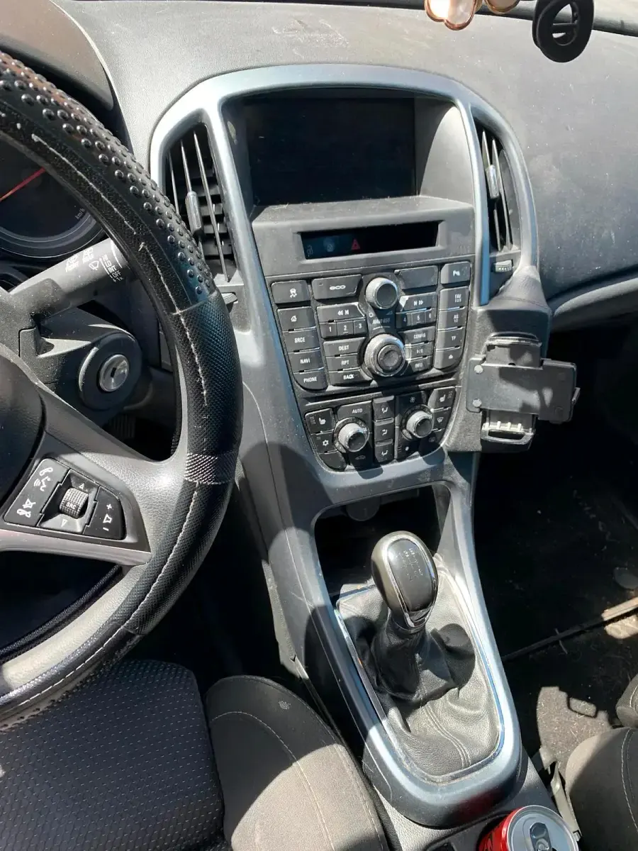 Gebraucht Opel Astra 110 PS (80 kW) 2014 Weiß Kombi