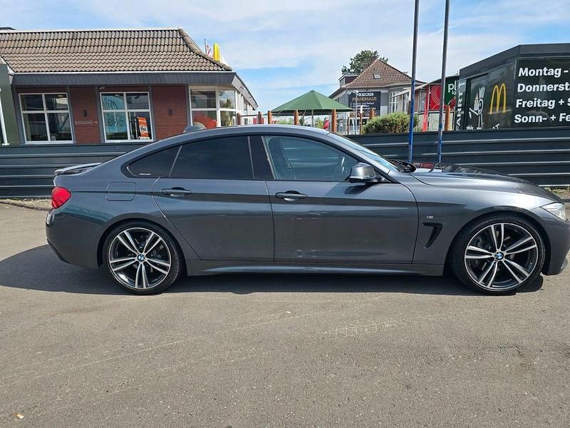 Grau Gebraucht 2016 BMW 435 Gran Coupé M Sport Coupé | 20.000 € (Guter Preis) - Bild 1/4