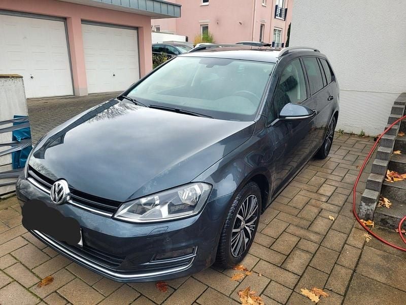 Grau Gebraucht 2016 VW Golf VII Allstar Kombi | 9.800 € (Superpreis) - Bild 1/4