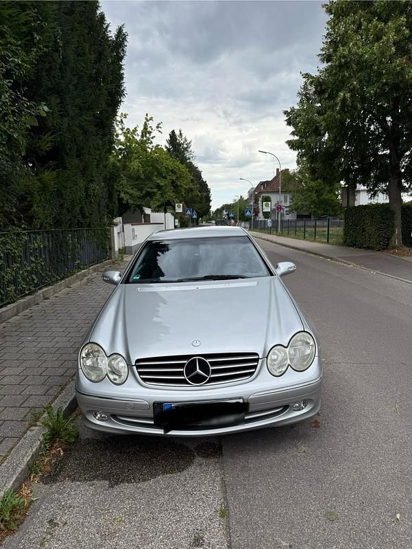 Gebraucht Mercedes CLK200 163 PS (119 kW) 2004 Silber Coupé