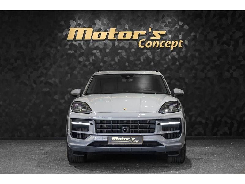 Gebraucht Porsche Cayenne 470 PS (345 kW) 2024 Grau SUV