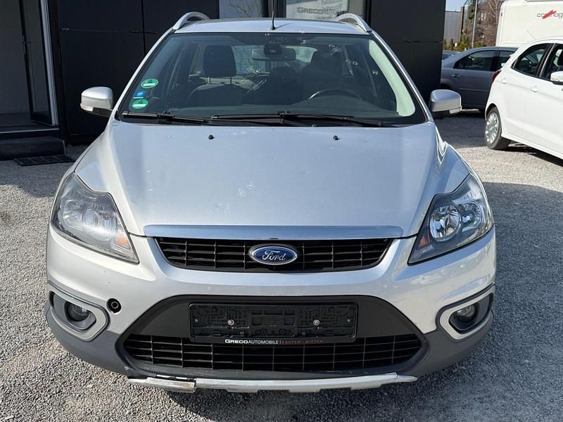 Gebraucht Ford Focus Style 101 PS (74 kW) 2010 Silber Kombi