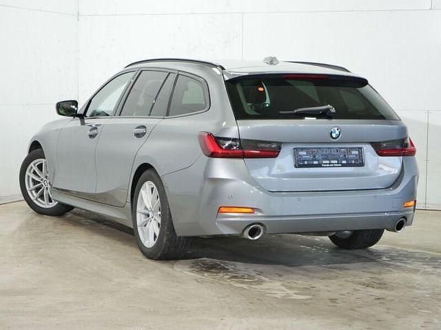 Gebraucht BMW 320 190 PS (139 kW) 2022 Grau Kombi