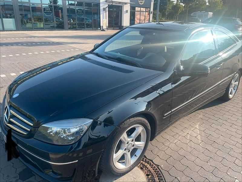 Schwarz Gebraucht 2008 Mercedes CLC180 Kleinwagen | 5.588 € (Fairer Preis) - Bild 1/4