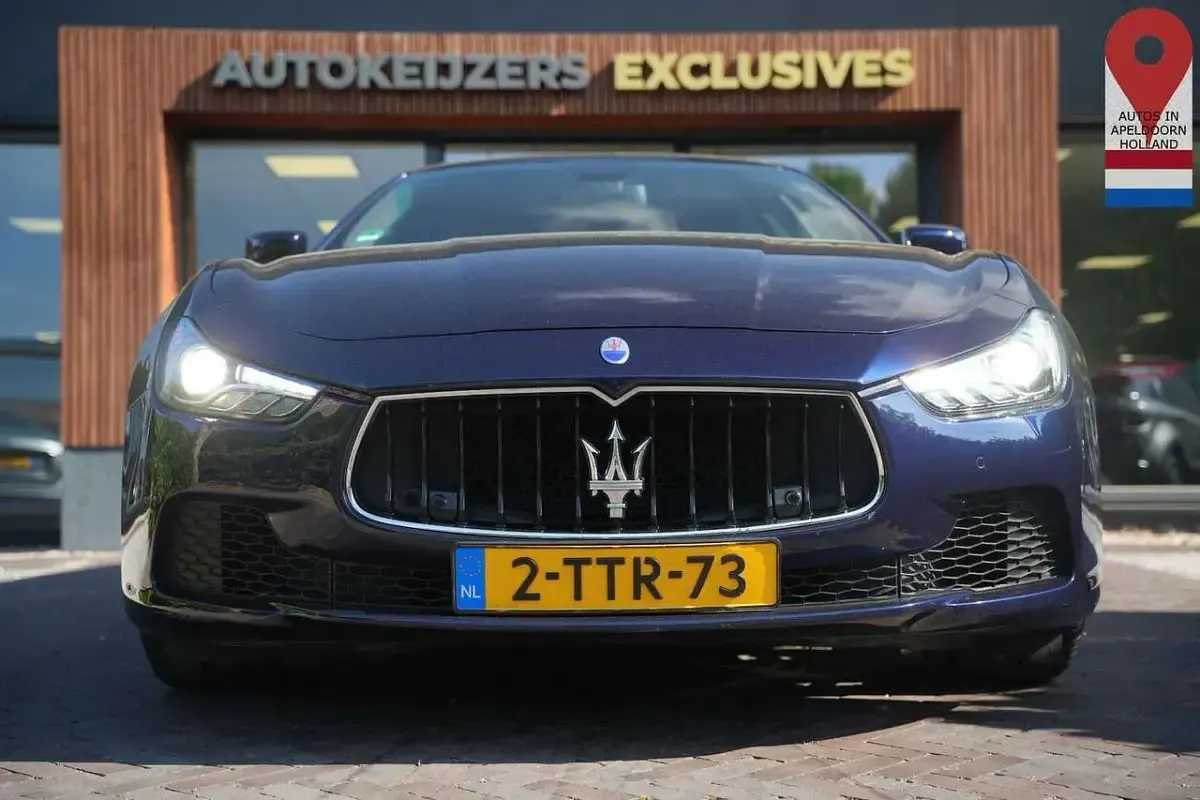Gebraucht Maserati Ghibli 275 PS (202 kW) 2014 Blau Limousine