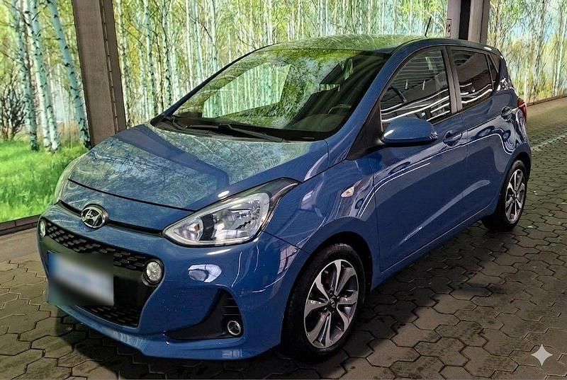 Gebraucht Hyundai i10 Trend 67 PS (49 kW) 2018 Blau Kleinwagen