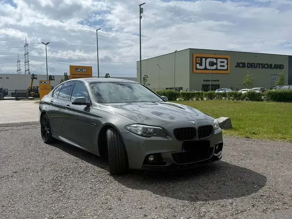 Używany BMW 530 258 KM (189 kW) 2014 Szary Sedan/Limuzyna