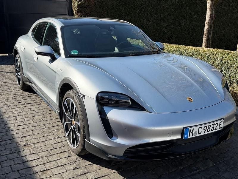 Gebraucht Porsche Taycan Cross Turismo 350 kW (476 PS) 2022 Silber Limousine