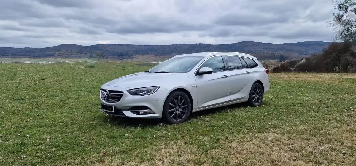 Gebraucht Opel Insignia Business Innovation 165 PS (121 kW) 2017 Silber Kombi