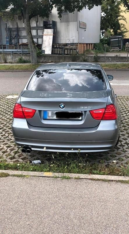 Second-hand BMW 330 272 CP (200 kW) 2011 Gri Berlinǎ