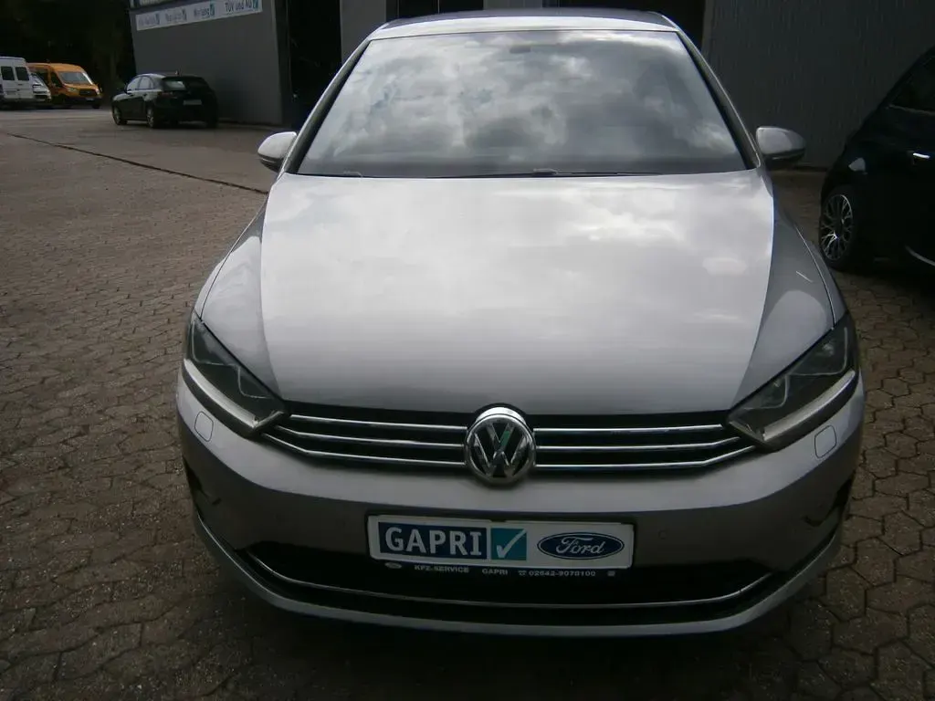 Gebraucht VW Golf Sportsvan Sound 116 PS (85 kW) 2017 Silber Van / Kleinbus