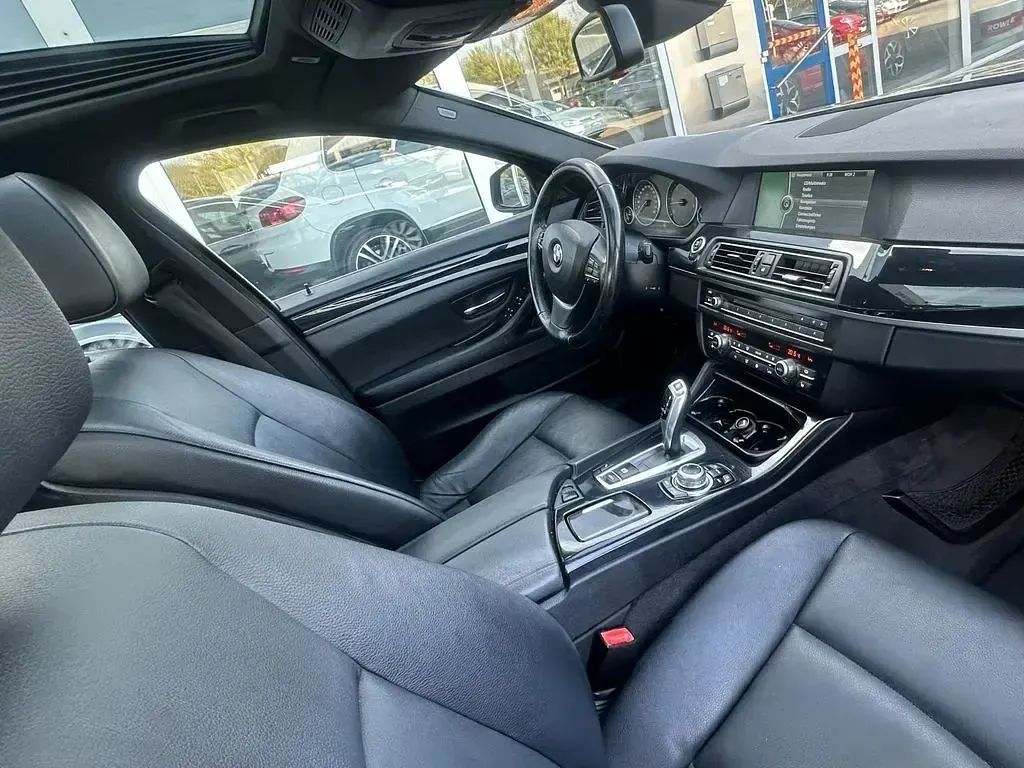 Gebraucht BMW 525 Performance 204 PS (150 kW) 2010 Grau (metallic) Limousine