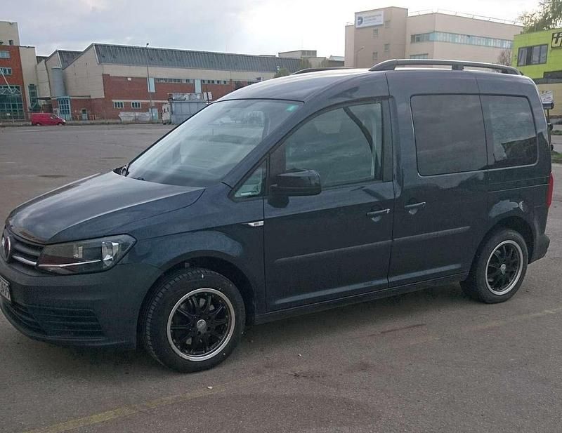 Gebraucht 2015 VW Caddy Van / Kleinbus | 9.000 € (Guter Preis) - Bild 1/4
