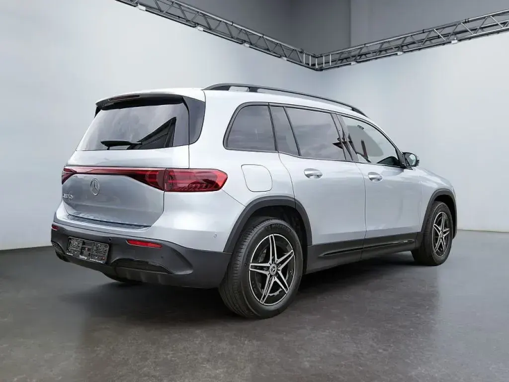 Gebraucht Mercedes EQB250 AMG 139 kW (190 PS) 2025 Silber hightechsilber (metallic) SUV
