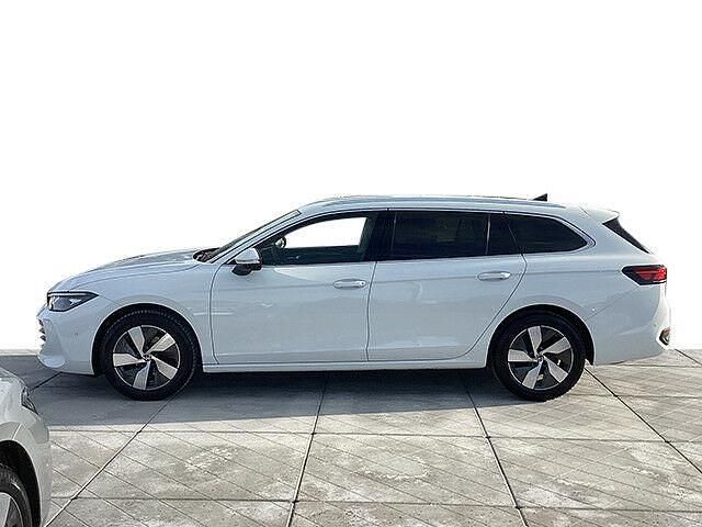 Gebraucht VW Passat Business 150 PS (110 kW) 2024 Pure white Kombi