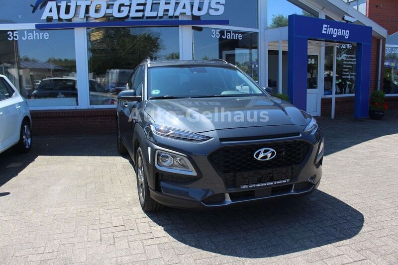 Grau Gebraucht 2020 Hyundai Kona Advantage SUV | 21.900 € (Etwas zu teuer) - Bild 1/4