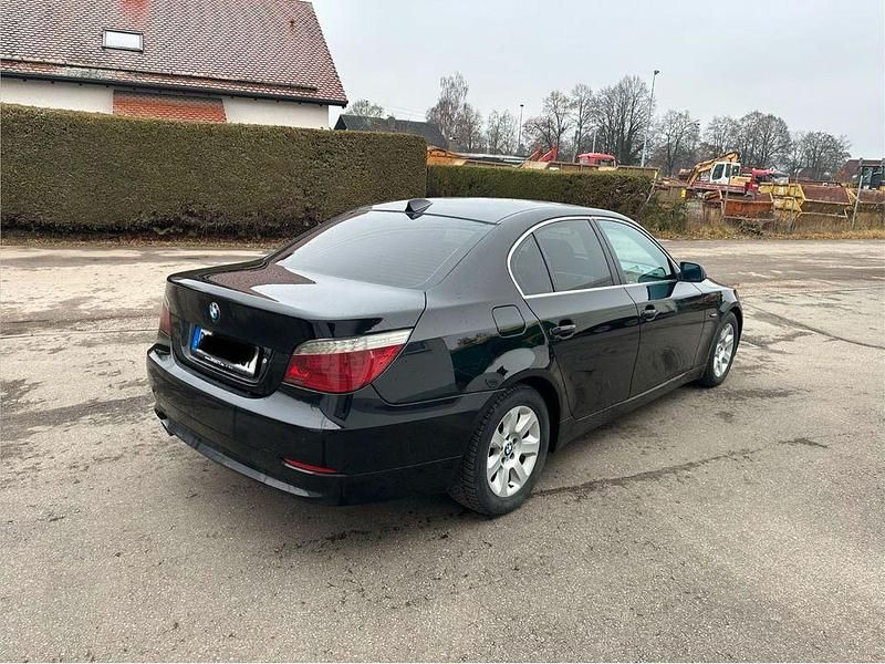 Gebraucht BMW 520 177 PS (130 kW) 2009 Schwarz Limousine