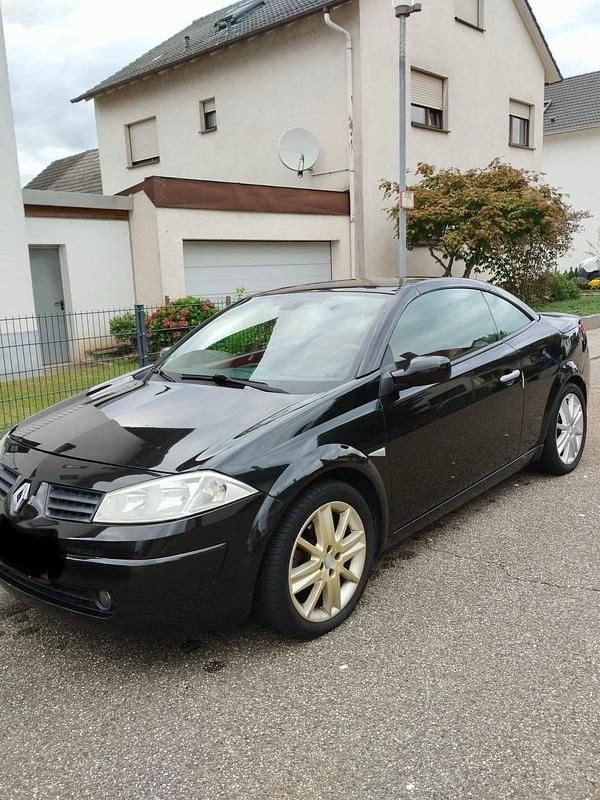 Schwarz Gebraucht 2004 Renault Mégane Cabriolet Cabrio | 2.550 € (Teuer) - Bild 1/4