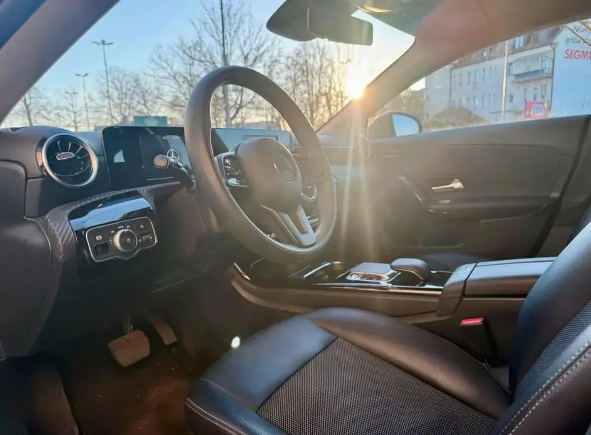 Gebraucht Mercedes CLA220 Shooting Brake 190 PS (139 kW) 2019 Grau Kombi