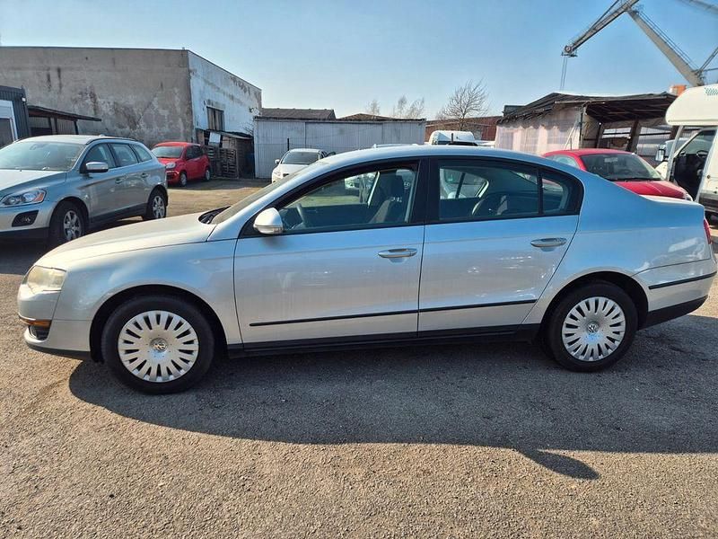 Gebraucht VW Passat Trendline 116 PS (85 kW) 2006 Silber Limousine
