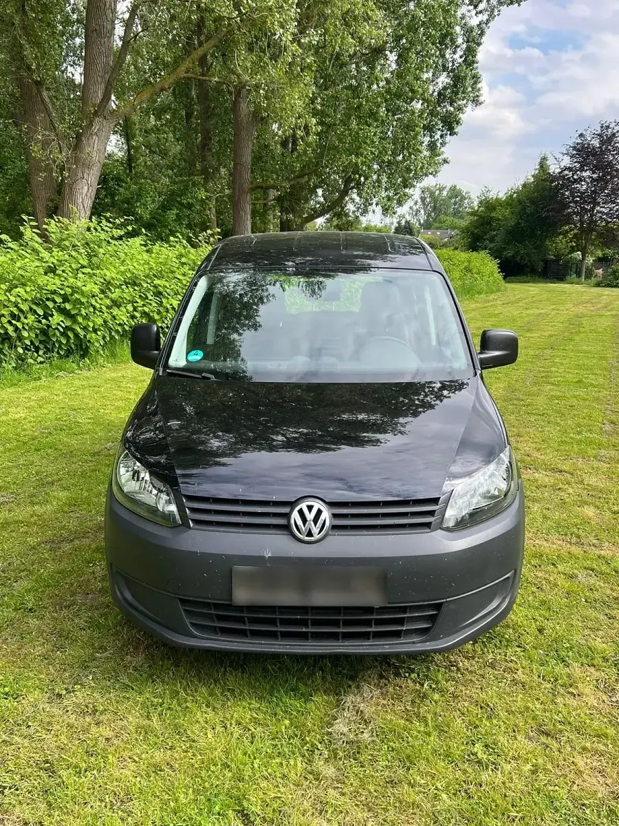 Gebraucht VW Caddy 102 PS (75 kW) 2013 Schwarz Van / Kleinbus